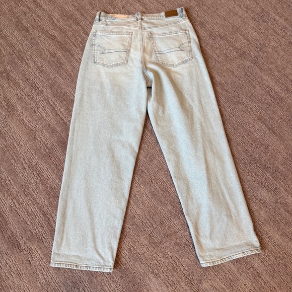 NWT American Eagle High Rise Baggy Straight Jeans - Picture 2 of 7